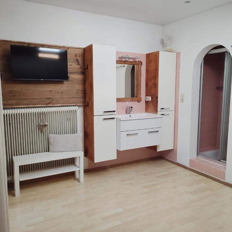 Haus Enzian - Apartment mit 3 Schlafzimmern und Balkon - 62
