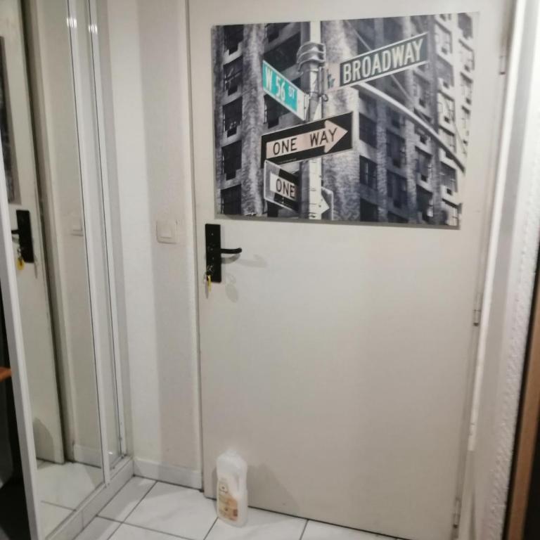 large T2 meublé à Montpellier-Antigone avec grande terrasse dans résidence de luxe - Apartment mit 1 Schlafzimmer - 6