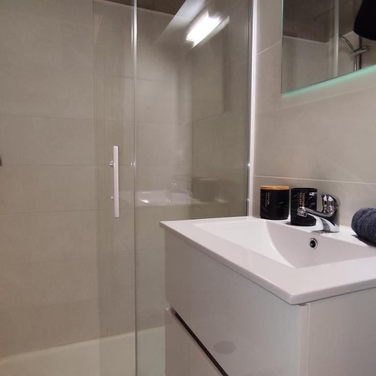 Sullenza # Parking - Proche Centre - Vue Montagne - Appartement 1 Chambre - 7
