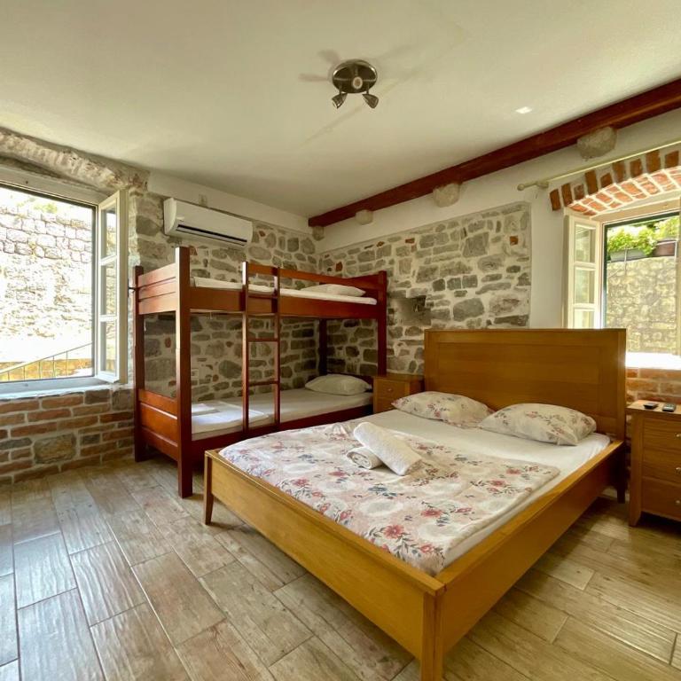 Apartments Đukić - Klasična Četvorokrevetna Soba - 2