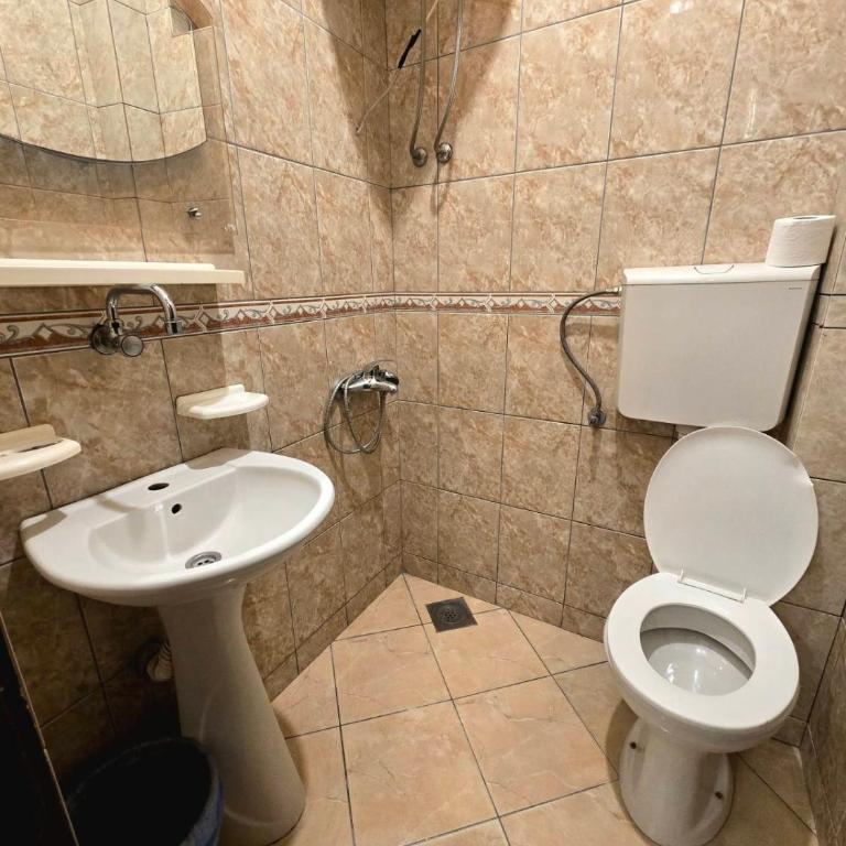 Lula Apartments - Quadruple Room with Balcony - 2