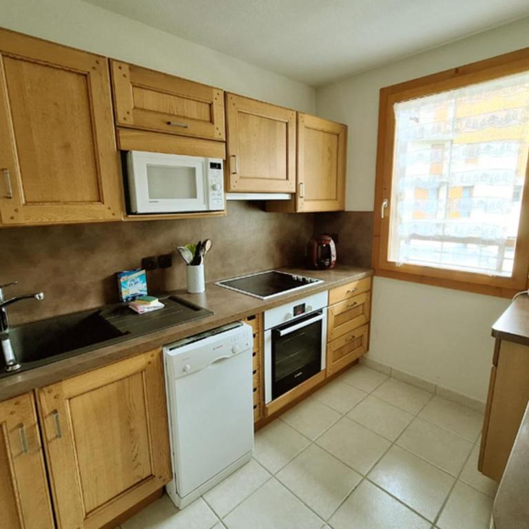 Pretty rare gem in the heart of the village - Appartement - 5