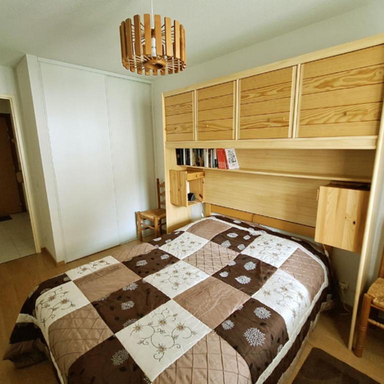 Pretty rare gem in the heart of the village - Appartement - 8