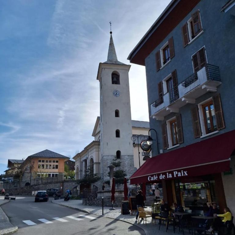 Pretty rare gem in the heart of the village - Appartement - 18