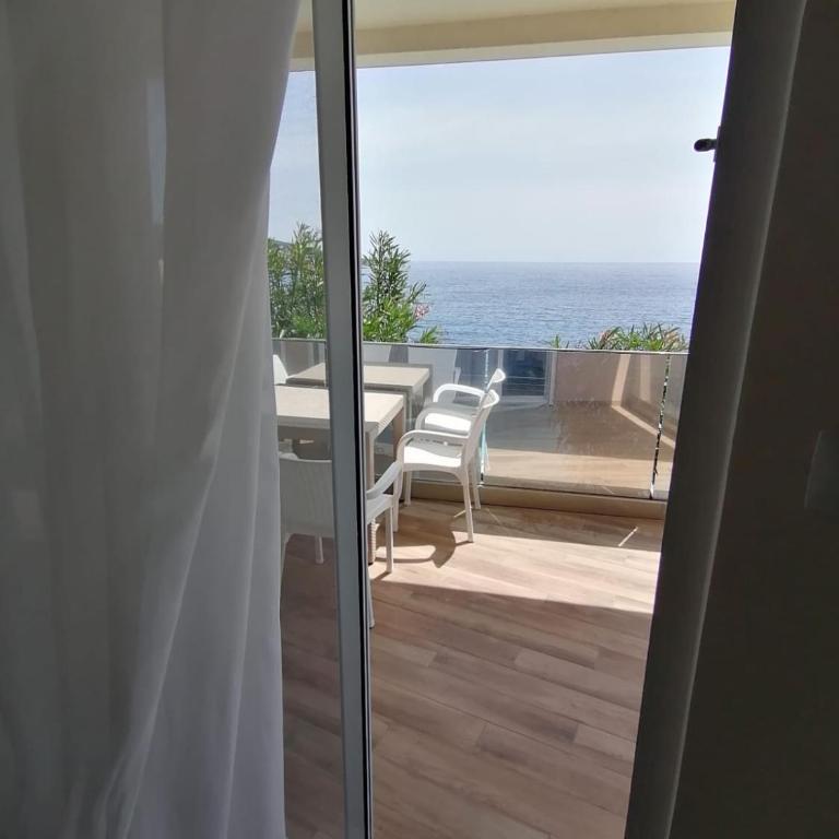 Your Home Montenegro - Two-Bedroom Apartment with Terrace and Sea View - 22