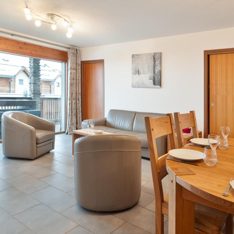 Appartement cosy avec terrasse, vue sur montagne, proche pistes - Apartment mit 2 Schlafzimmern - 1