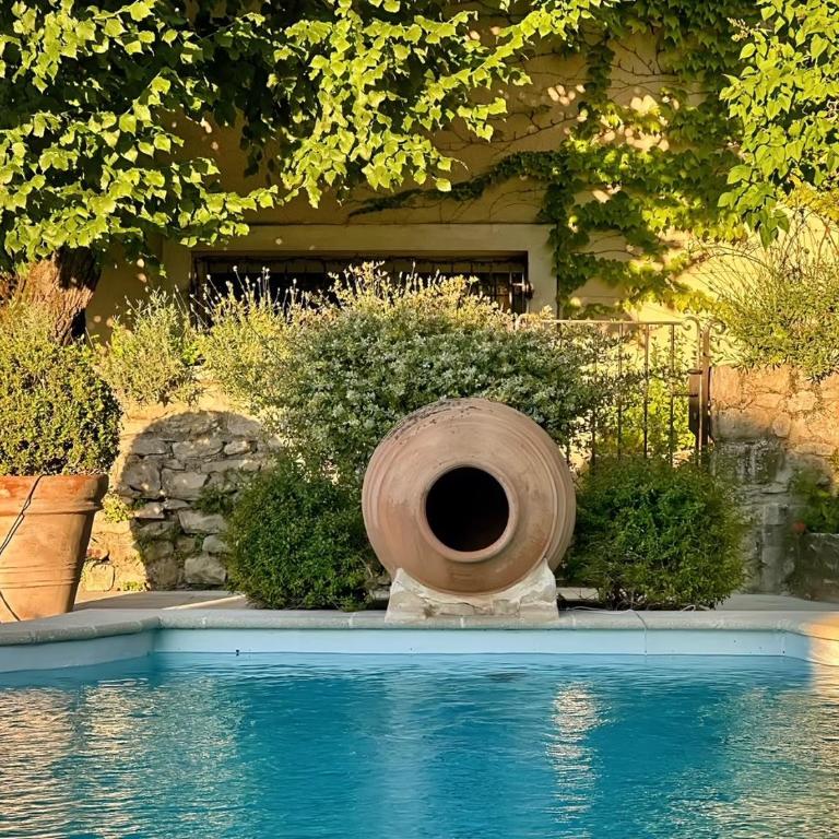 Hostellerie Le Beffroi - Chambre Double ou Lits Jumeaux avec Douche - 6