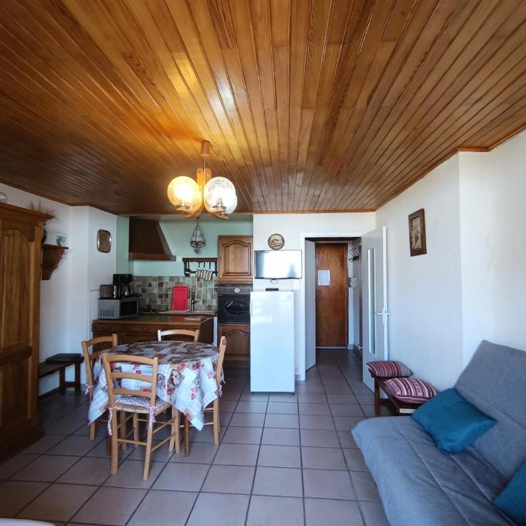 Résidence Alpet I - Petit prix au coeur village! Parking, balcon sud MAE-9184 - Studio - 9