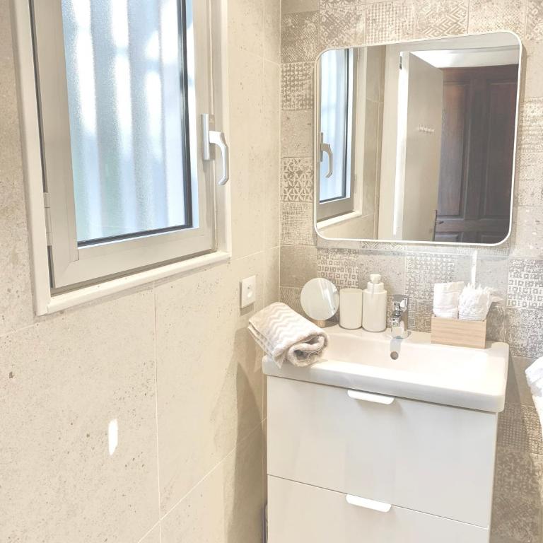 Antheor - vue exceptionnelle - refait à neuf 4 couchages - Apartamento de 2 dormitorios - 17