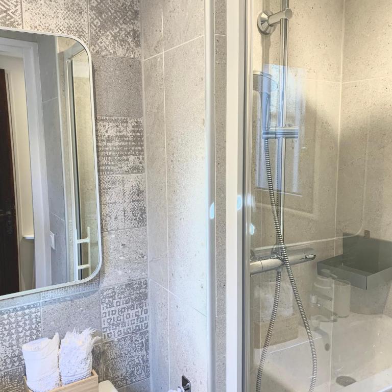 Antheor - vue exceptionnelle - refait à neuf 4 couchages - Apartamento de 2 dormitorios - 25