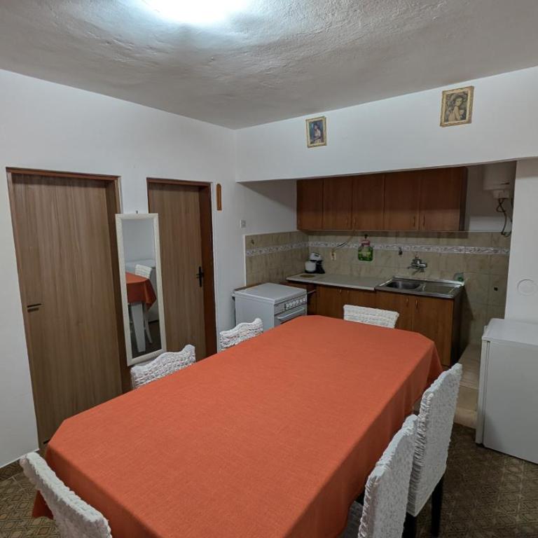 Private guest-house Gutic - Porodična Soba - 3