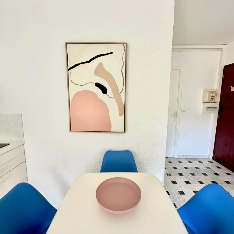Superbe 4 couchages avec terrasse - Clim - 50m de la mer - One-Bedroom Apartment - 11