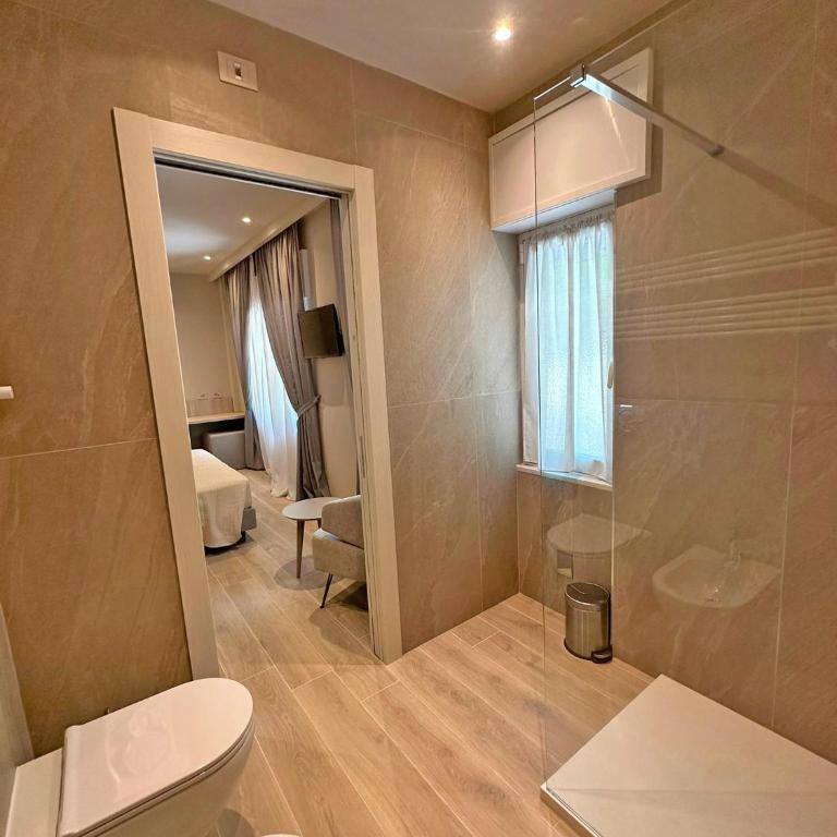 Cloud Nine - Zimmer mit Kingsize-Bett und Bergblick - 16