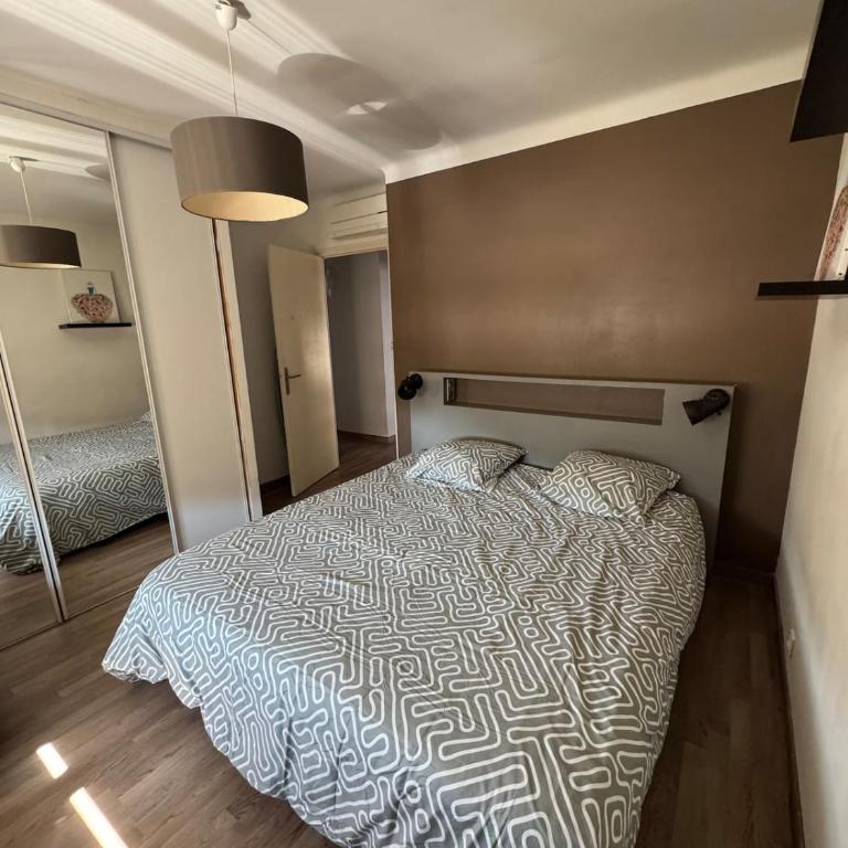 F3 parking gratuit Clim port 5min aéroport 10min - Appartement 2 Chambres - 13