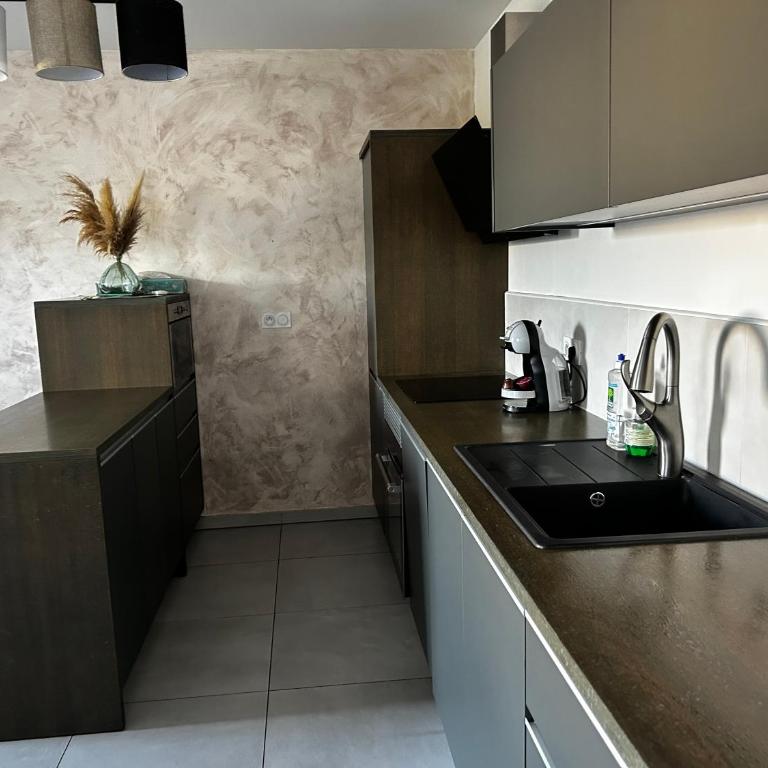 Appartement T4 spacieux - Three-Bedroom Apartment - 14