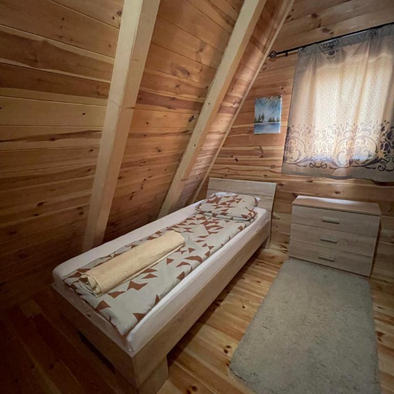 Warm home 1 Zabljak - Two-Bedroom Chalet - 32