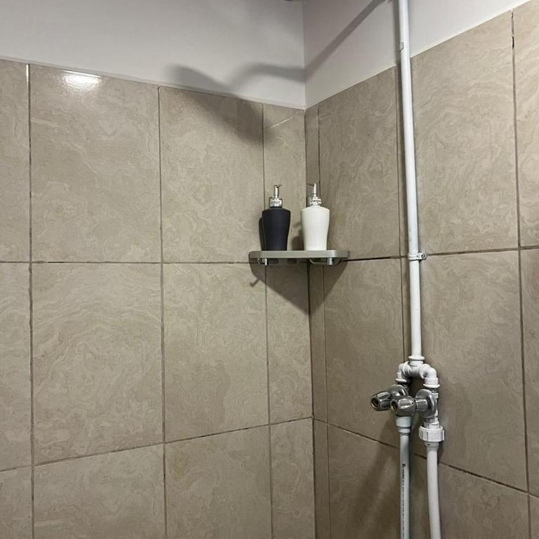 Urban Apartment 2 Bed 1 Bath - Two-Bedroom Apartment - 4