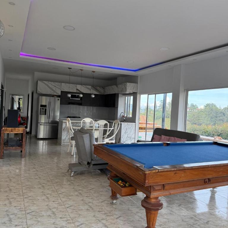 Villa de lujo con piscina, jacuzzi y vista maravillosa - Villa - 8