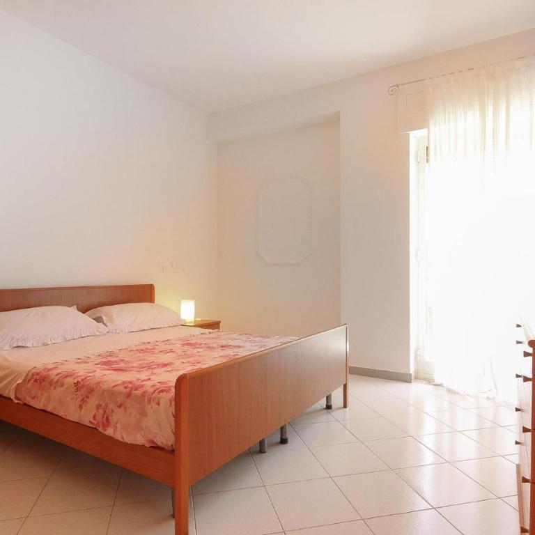 Amazing Apartment In Agropoli - Appartamento con 2 Camere da Letto - 4