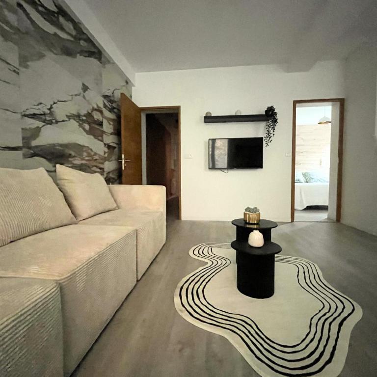 L'Étape 2 - Center - Cathedral - Two-Bedroom Apartment - 14