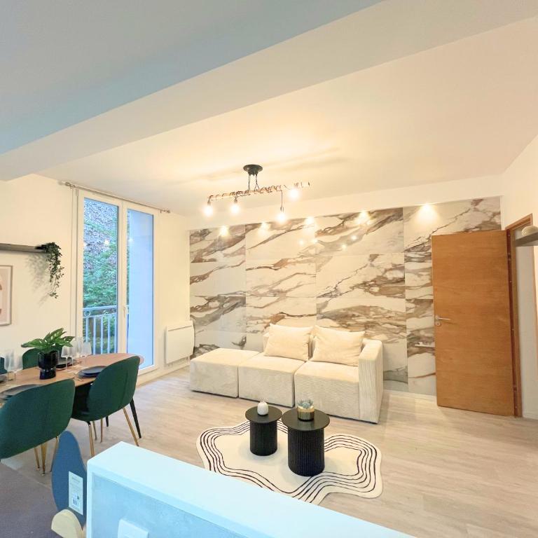 L'Étape 2 - Center - Cathedral - Two-Bedroom Apartment - 1