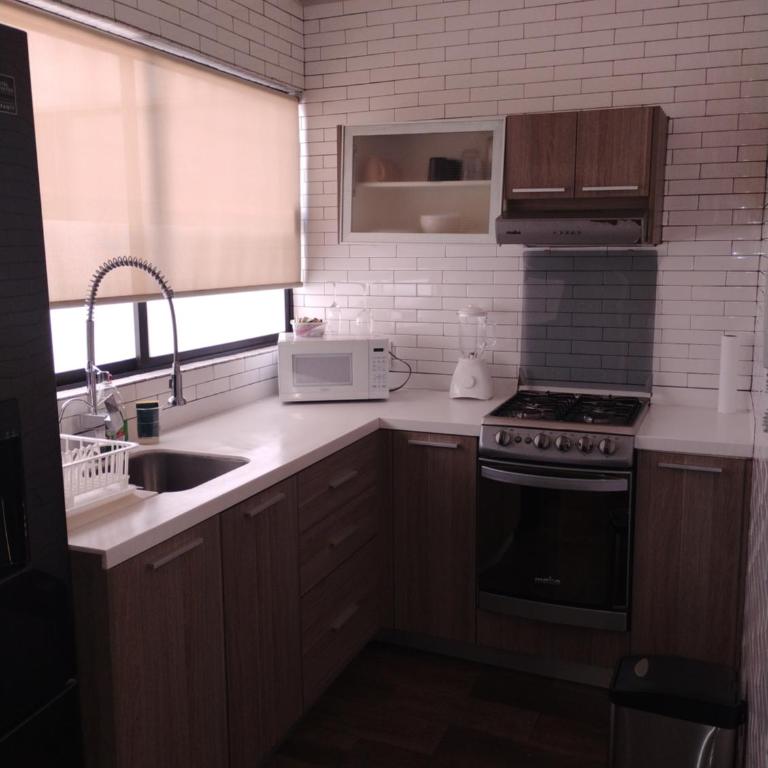 Departamento céntrico renovado - Two-Bedroom Apartment - 4