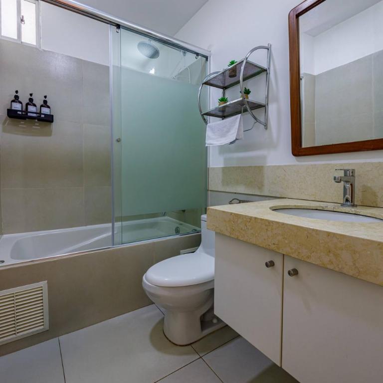 BSR Oceanview Family Flat w/ Parking - Apartment - 9