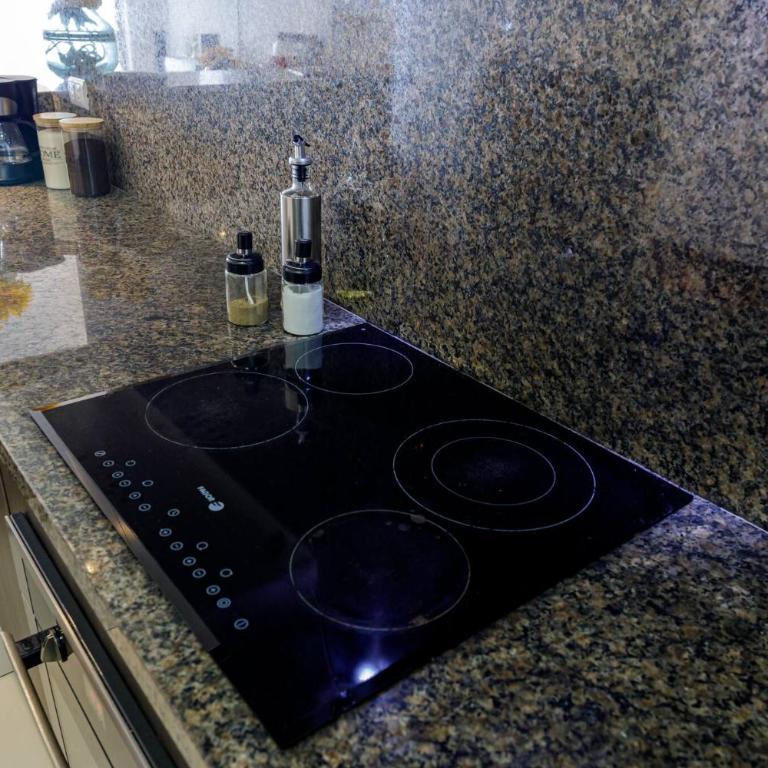 BSR Oceanview Family Flat w/ Parking - Apartment - 14