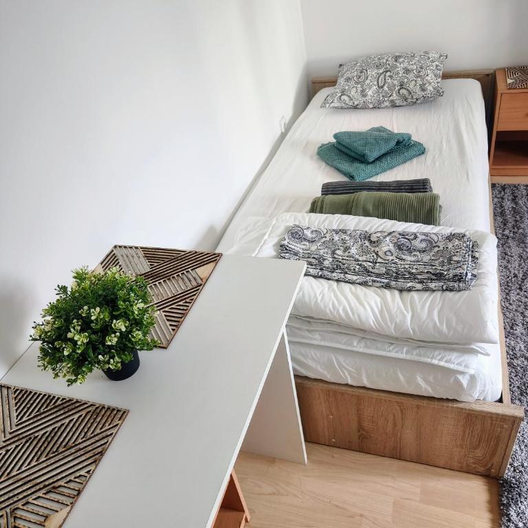 Quiet and Bright - Near Bus Station & Free Parking - Apartman sa 1 Spavaćom Sobom - 24