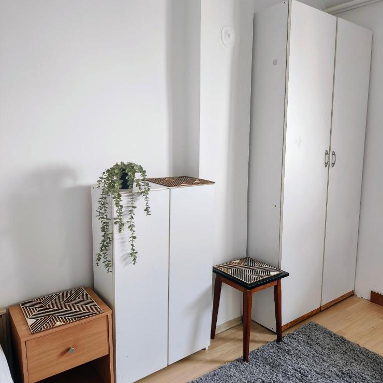 Quiet and Bright - Near Bus Station & Free Parking - Apartman sa 1 Spavaćom Sobom - 23