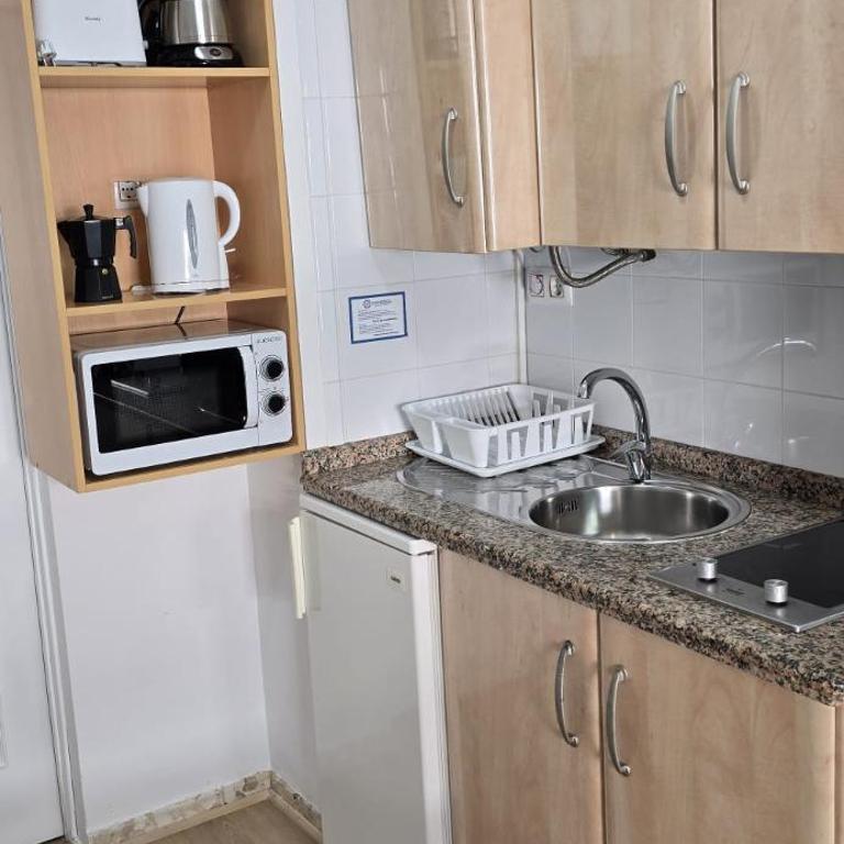 Candisol Cozy Inns - Estudio - 15