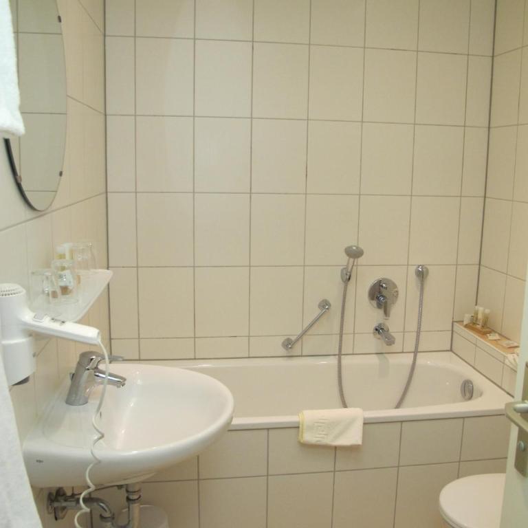 Hotel garni Almenrausch und Edelweiss - Studio Waxenstein - 7