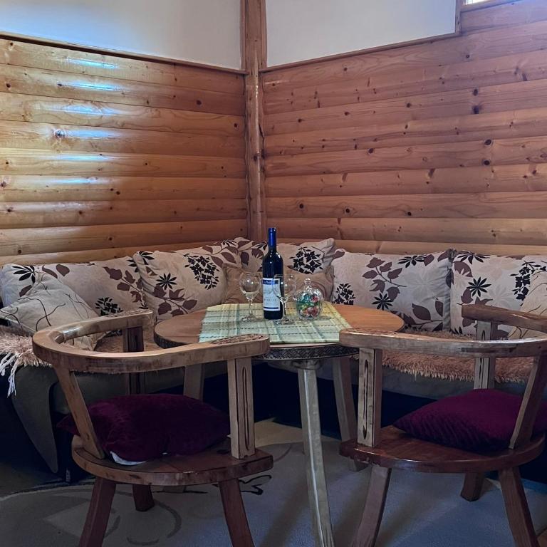 Golden Wood House - Two-Bedroom House - 8