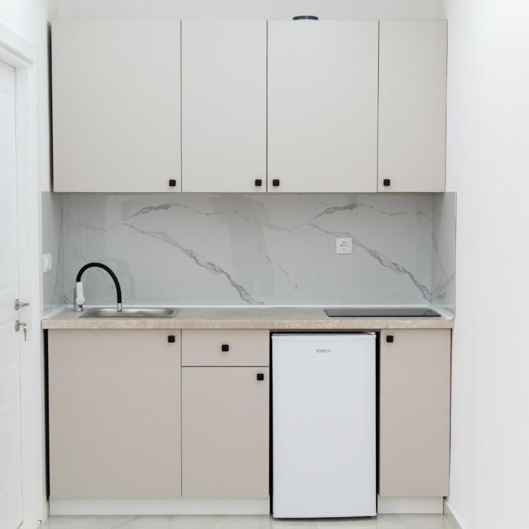 Diamonds Xh&A Apartments - One-Bedroom Apartment with Balcony - 6