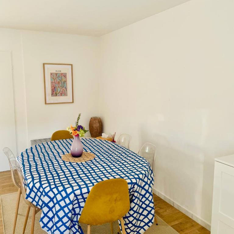 Maison au calme avec jardin proche tram - Casa con 1 dormitorio - 4