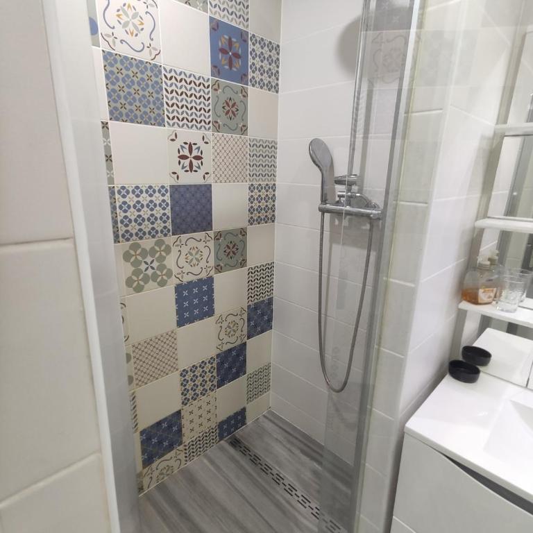 appartement T3 55m2 climatisé, Port deToulon - Two-Bedroom Apartment - 9