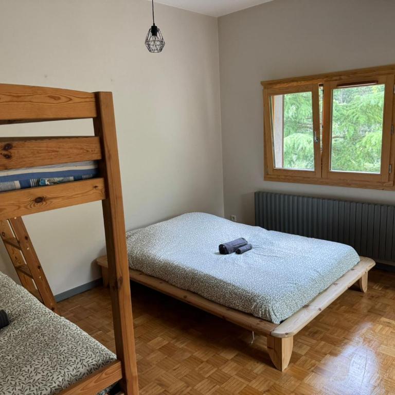 Gîte de charme dans la vallée du Borne au cœur des Alpes - Chambre Familiale - 5