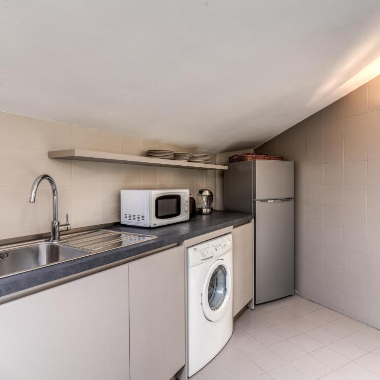Frangipane Colosseum Apartments - Appartamento con 2 Camere da Letto - 17