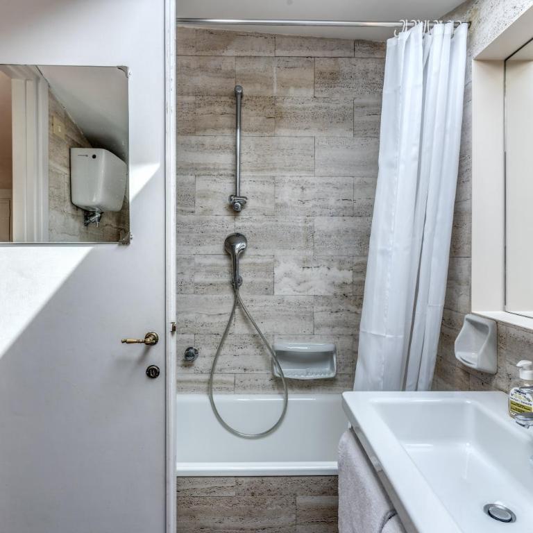 Frangipane Colosseum Apartments - Appartamento con 2 Camere da Letto - 39