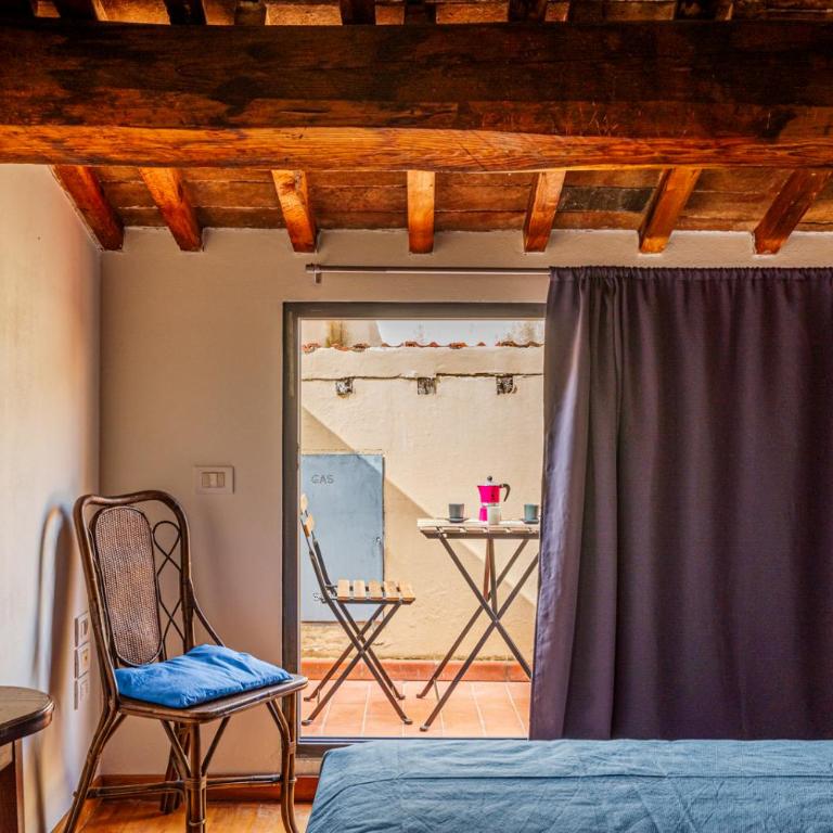 House a short walk from the center - Appartamento con 2 Camere da Letto - 1