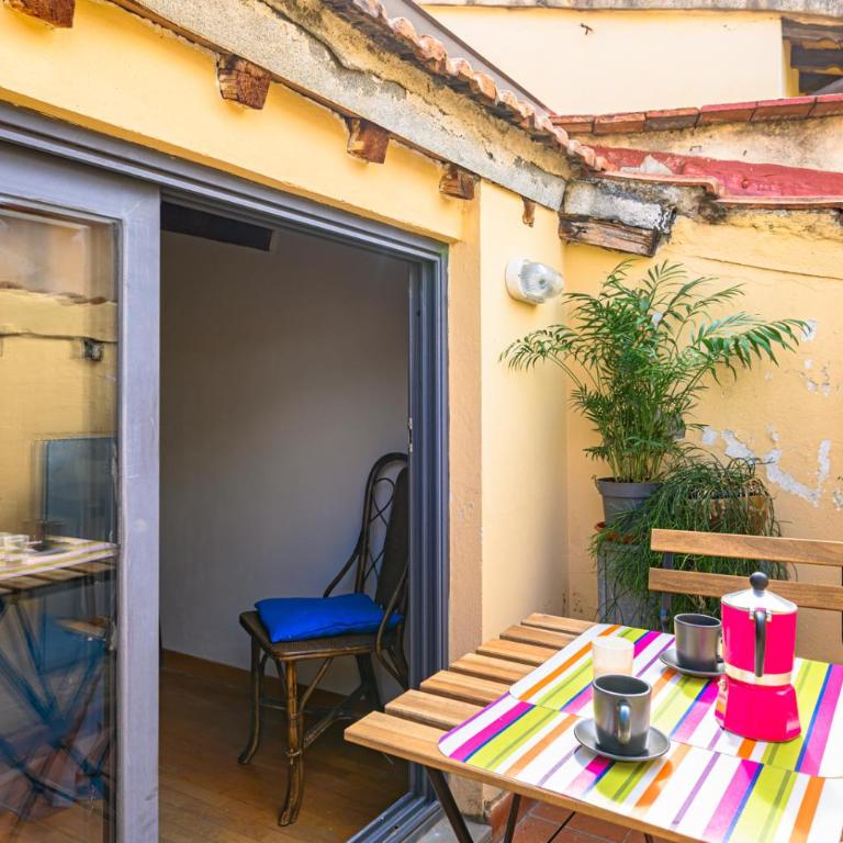 House a short walk from the center - Appartamento con 2 Camere da Letto - 10