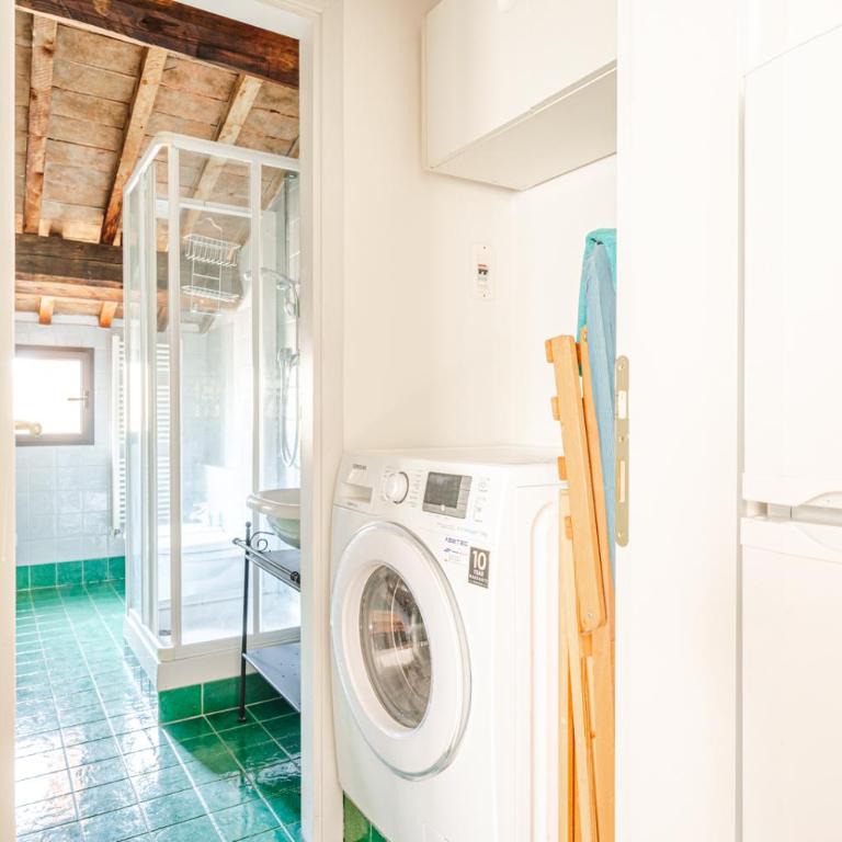 House a short walk from the center - Appartamento con 2 Camere da Letto - 17
