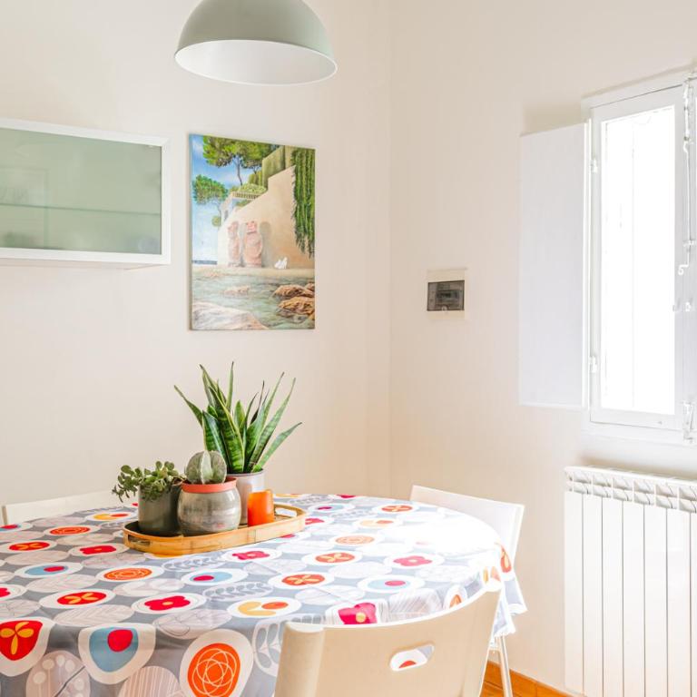House a short walk from the center - Appartamento con 2 Camere da Letto - 27
