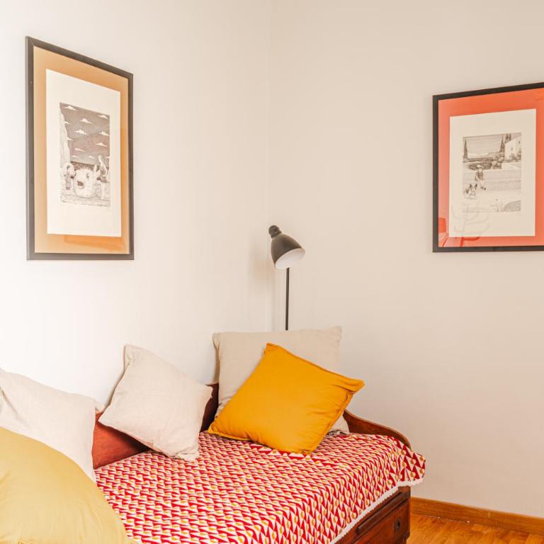 House a short walk from the center - Appartamento con 2 Camere da Letto - 40