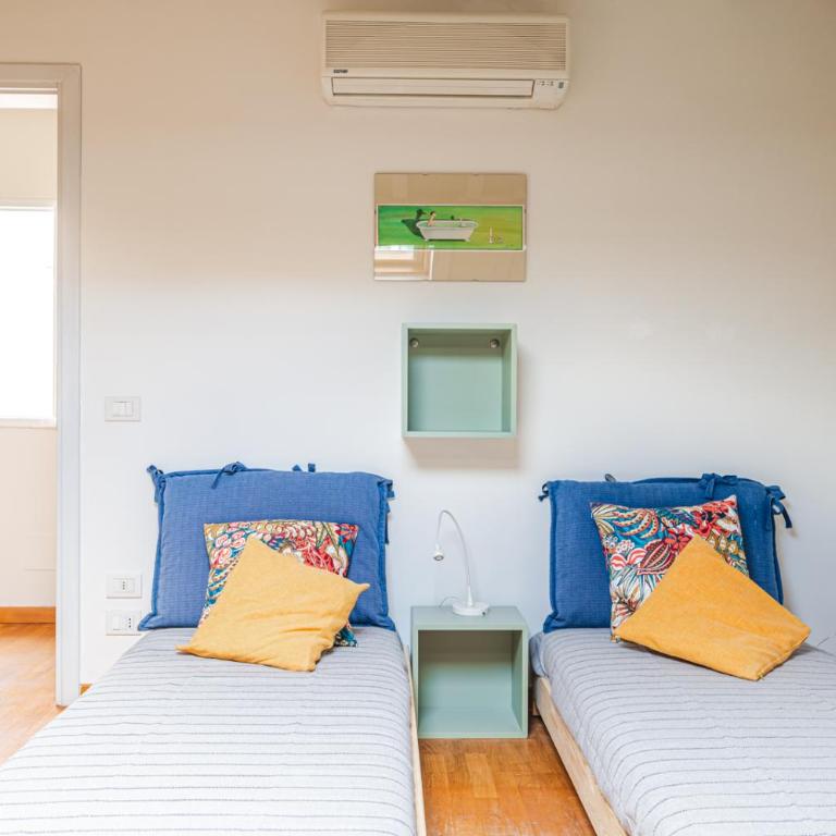 House a short walk from the center - Appartamento con 2 Camere da Letto - 43