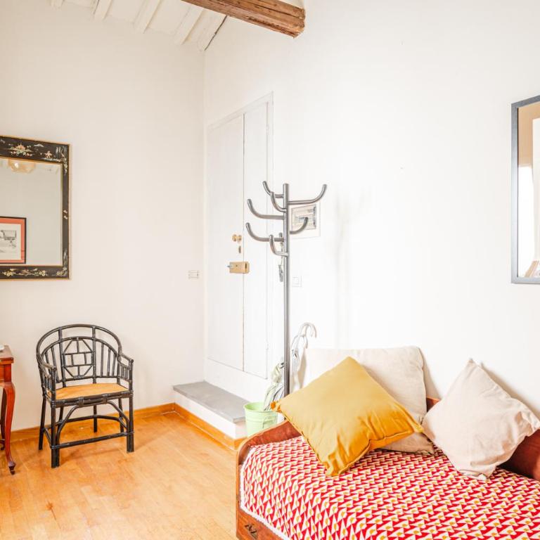 House a short walk from the center - Appartamento con 2 Camere da Letto - 59