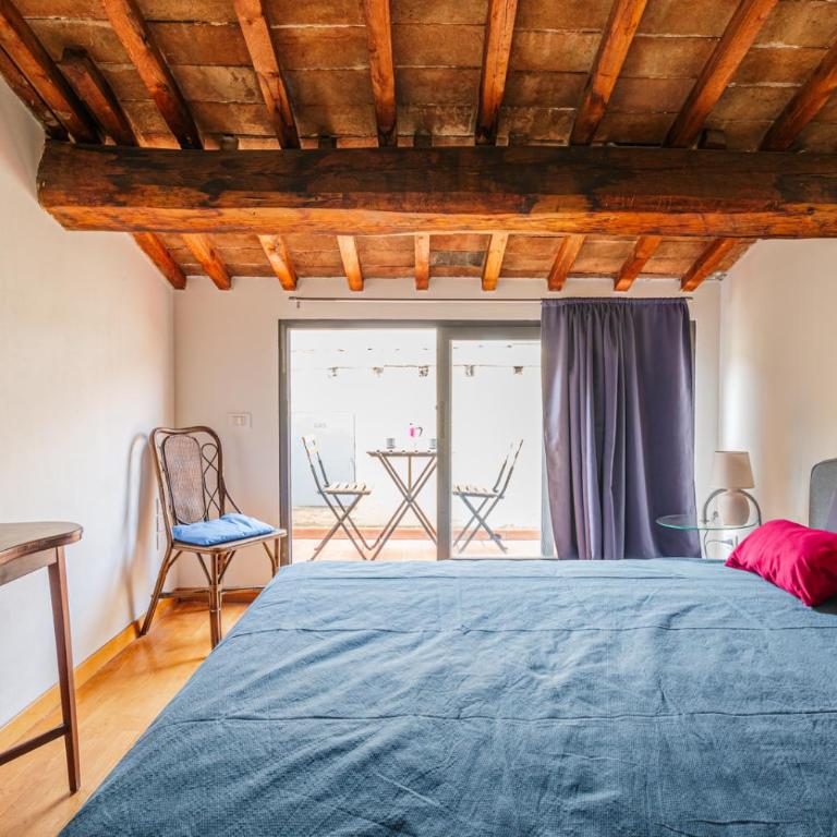 House a short walk from the center - Appartamento con 2 Camere da Letto - 62