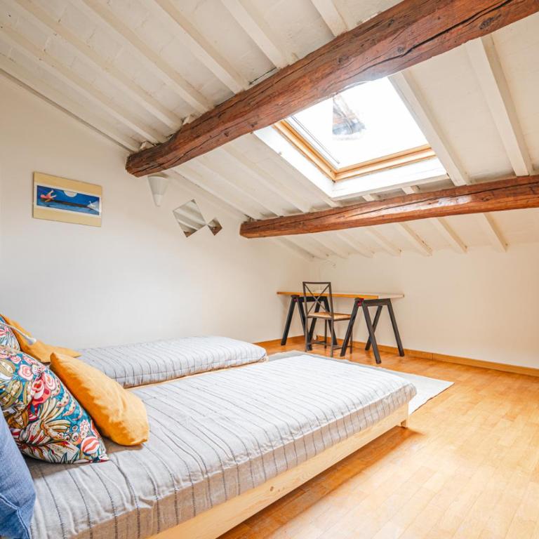 House a short walk from the center - Appartamento con 2 Camere da Letto - 61