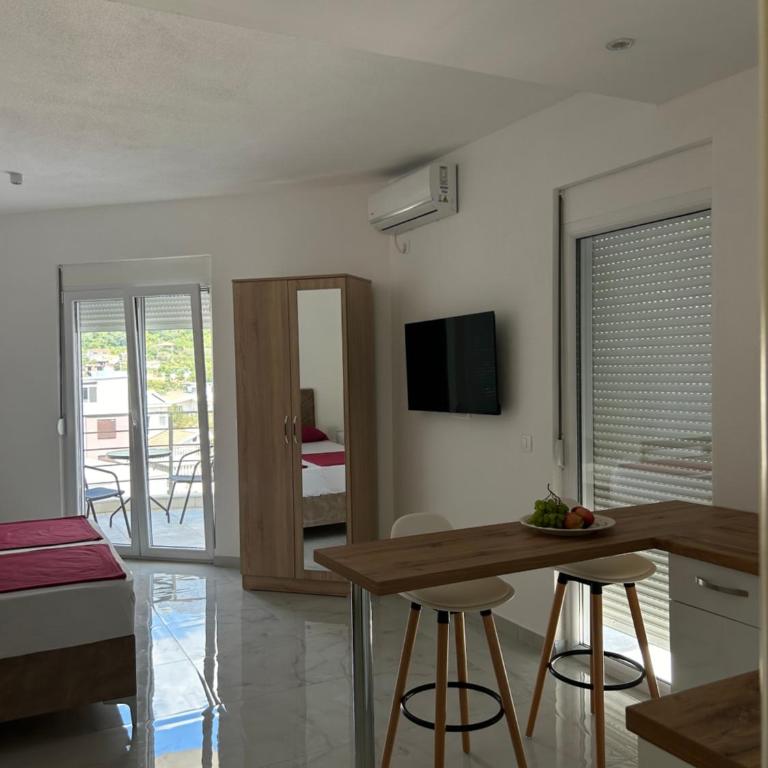 Apart Hotel White Pearl - Studio sa Pogledom na Planinu - 6