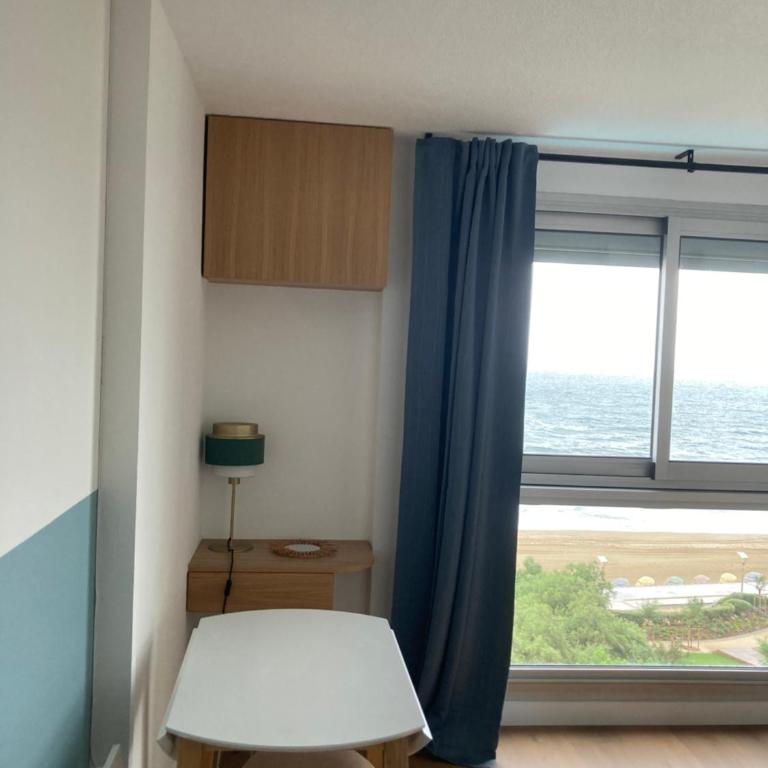 T2 Apartment Eugenie Ocean View Grande Plage and Pool - Appartement 1 Chambre - 22